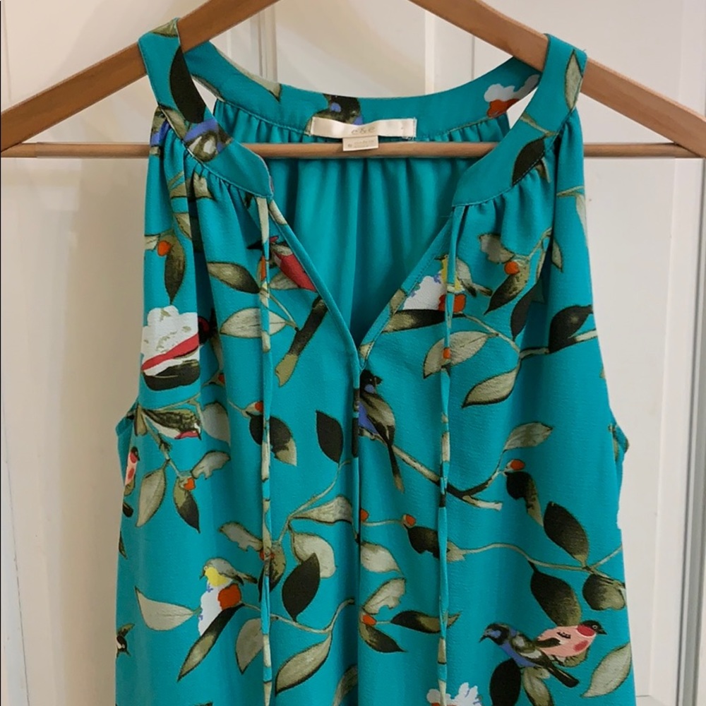 Beautiful tunic! S - Picture 2 of 11